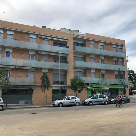 Toplar A Apartamento Roses